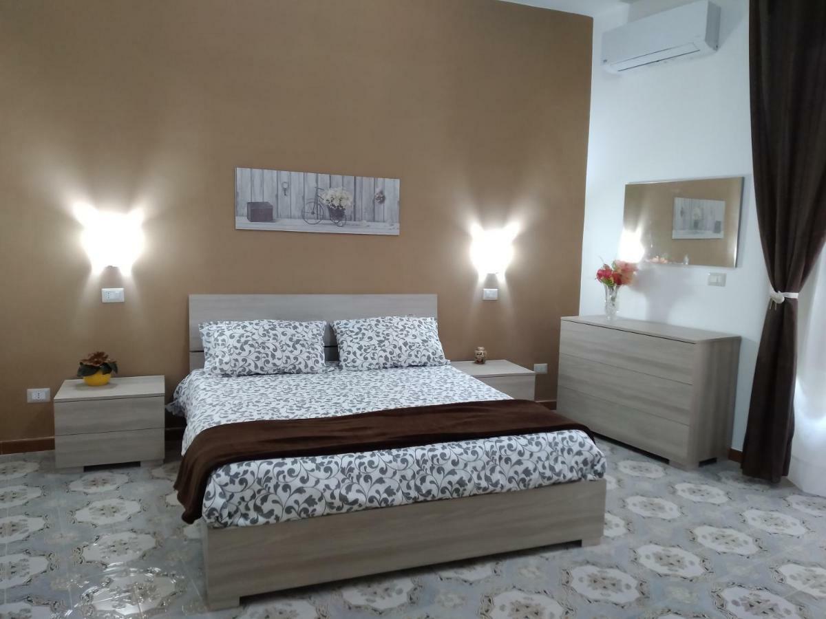 Una Scala Dal Centro Агридженто Экстерьер фото